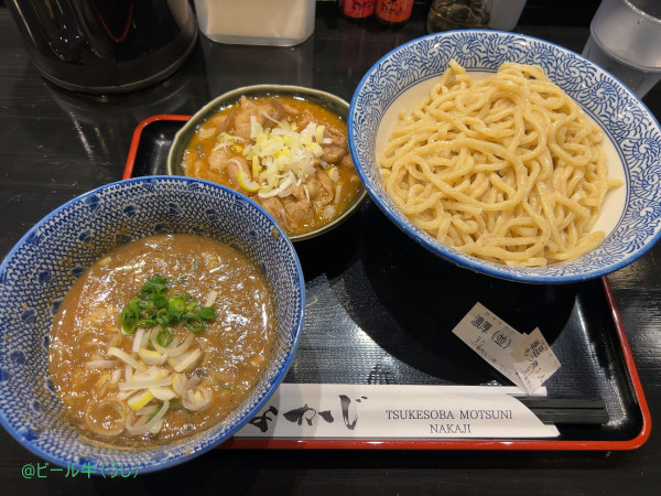 「濃厚魚介つけそば並(950円)、もつ煮(500円)」@つけ蕎麦 とろモツ煮込み なかじの写真