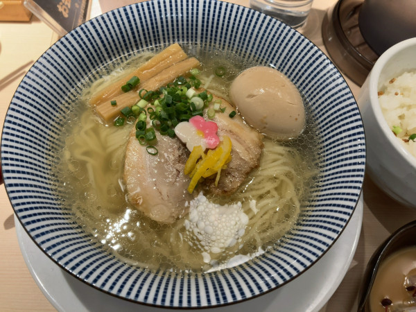 「鯛塩そば」@鯛塩そば 灯花 ルミネ荻窪店の写真