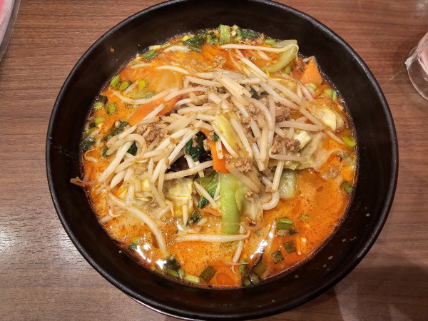 「青森担々ラーメン（辛口）950円」@広東料理 東田の写真