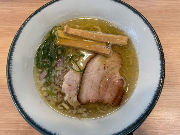「淡麗らぁ麺(塩)¥950」@横浜淡麗らぁ麺 川上の写真