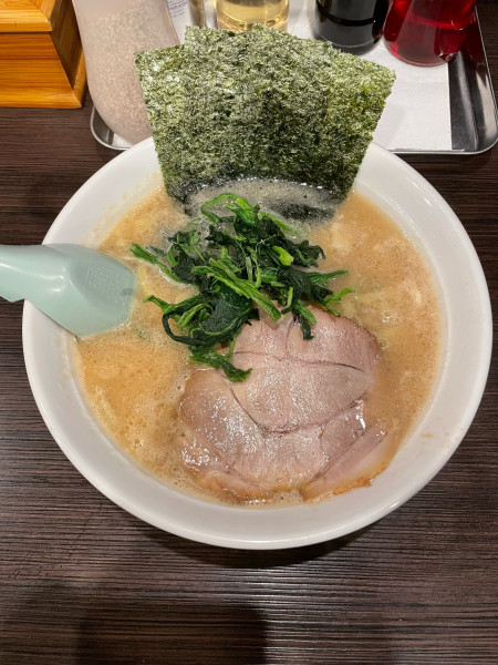 「とんこつ(760円)」@家系とんこつ らーめん峰の写真