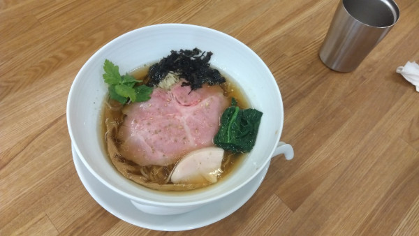 「山椒　白醤油そば」@中華そば きなりの写真