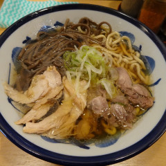 肉そば てノ字の写真