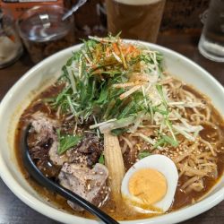 広尾のカレーラーメン ＋ ハートランド生