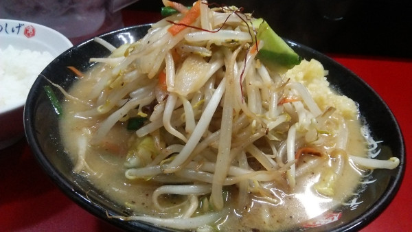 「味噌タンメン（白） 1030円＋ライス 120円▲60円」@濃厚タンメン かめしげの写真