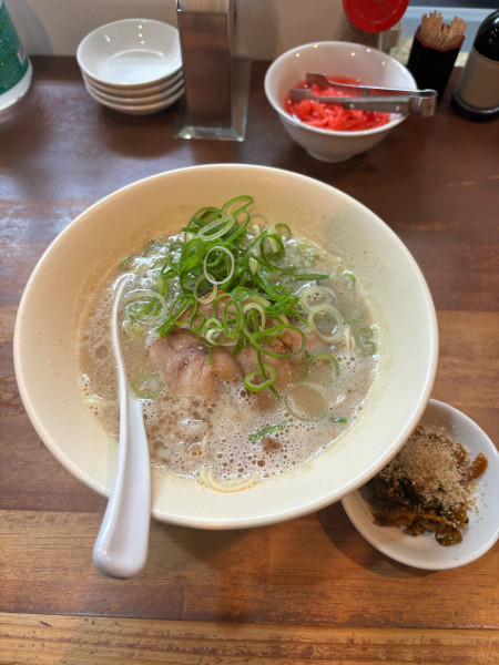 「博多豚骨ラーメン」@幸心堂の写真