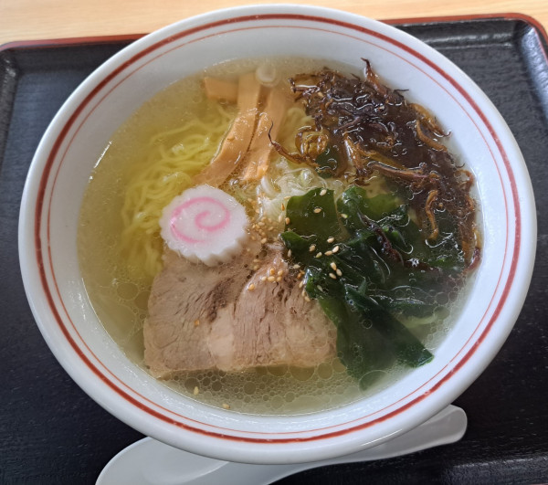 「しおラーメン680円」@あいな亭の写真