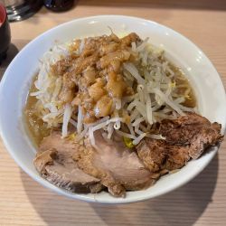 ラーメン小+チャーシュー増し+しょうが+別皿脂