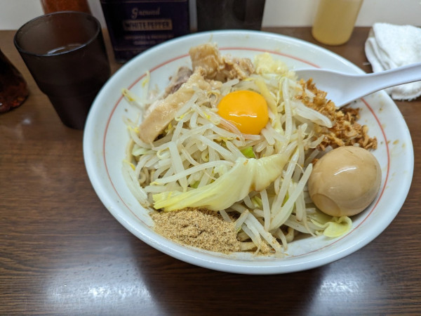 「小　汁なし　麺少なめ」@ラーメン二郎 横浜関内店の写真