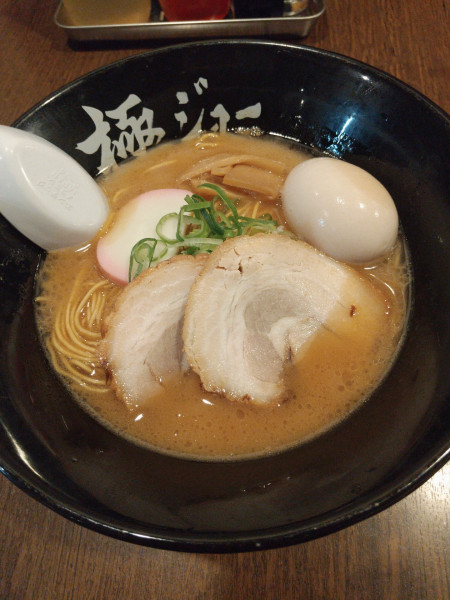 「特製和歌山らーめん」@新和歌山らーめん 極ジョーの写真