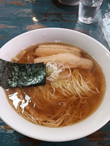 「醤油ラーメン」@カミカゼの写真