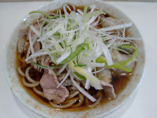 「（冬季限定）肉そば並盛　５９０円　※」@麺処 盛盛の写真