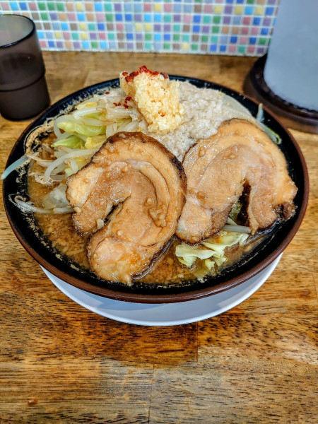 「燕三郎ラーメン」@中華蕎麦 丸め 東久留米店の写真