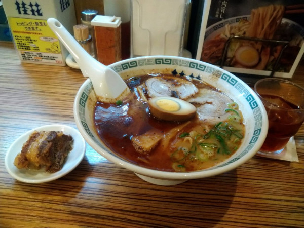 「桂花ラーメン+トッピング太肉１枚」@桂花ラーメン 新宿ふぁんてんの写真