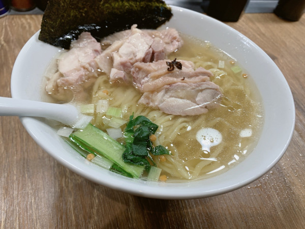 「昆布の塩ラーメン　900円」@昆布の塩らー麺専門店 MANNISH 東日本橋店の写真