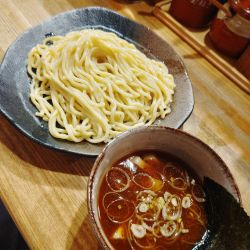 つけ麺 中盛り(920円)