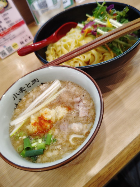 「背脂生姜醤油(1,050円)」@小麦と肉 桃の木の写真