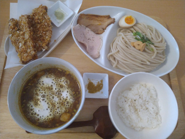 「カレーつけ麺￥950＋チャー唐バラ￥350＝￥1300」@FREEATの写真