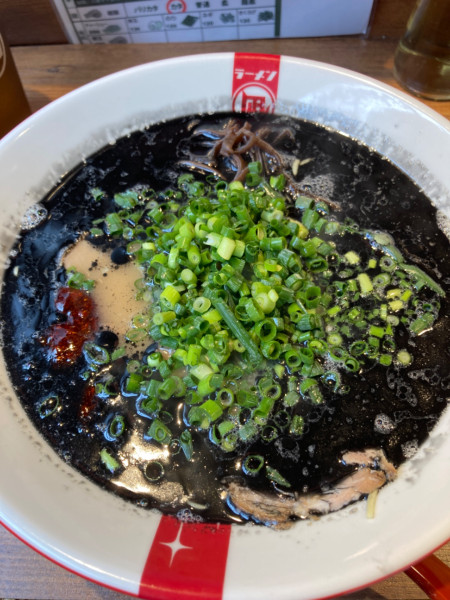 「ラーメン、黒」@ラーメン凪 豚王 渋谷店の写真