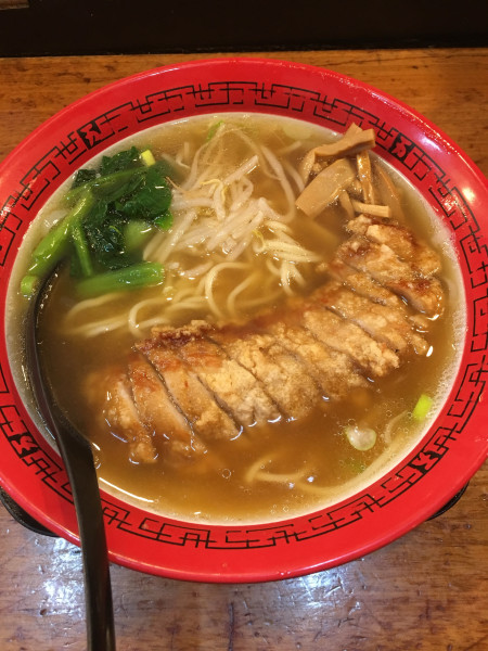 「排骨拉麺(850円)」@万世橋酒場 秋葉原本店の写真