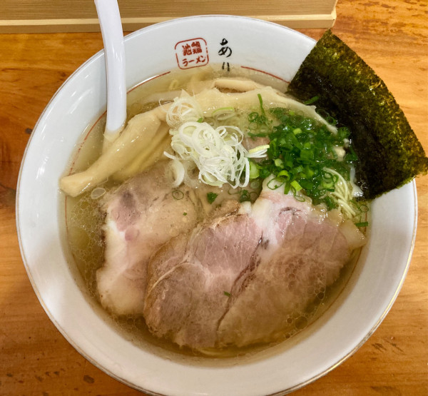 「塩ラーメン」@地鶏ラーメン ありがとうの写真