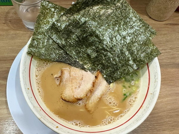 「ラーメン＋海苔＋替え玉ばりかた＋替え玉やわ」@麺場 絆1048の写真