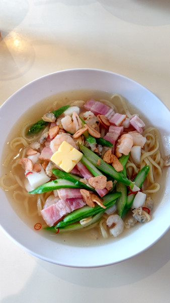 「エッ！？シーフードラーメン！？ 1000円」@中華そば GO.TO.KU ～仁～の写真
