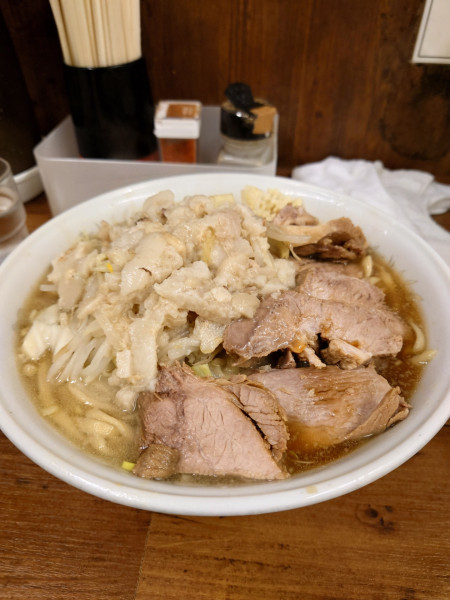 「大豚 ネギ  ニンニク  アブラ  カラメ」@ラーメン二郎 品川店の写真