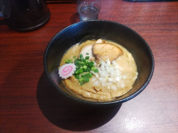 「濃厚中華そば」@中華そば 輝羅の写真