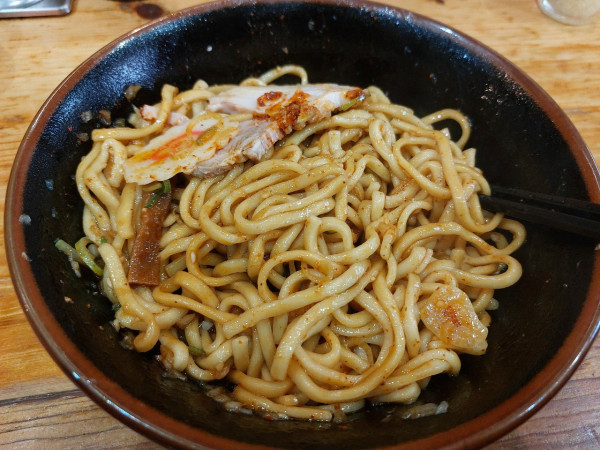 「油そば   特盛」@油そば専門店 ぶらぶら 鶴ヶ峰店の写真