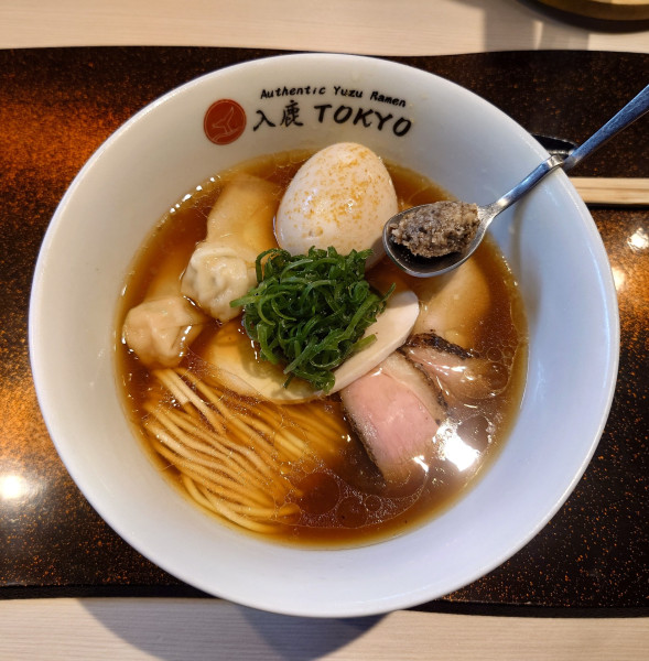 「特製ポルチーニ醤油らぁ麺(2000円)」@入鹿TOKYOの写真