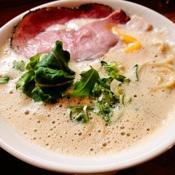 鶏豚白湯らぁ麺＋名物ミニ焼豚飯