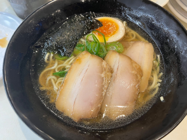 「焼豚マシマシ塩ラーメン」@はま寿司 ポンテポルタ千住店の写真