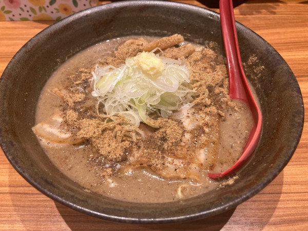 「でらにぼし」@にぼしらーめん88 アスナル金山店の写真