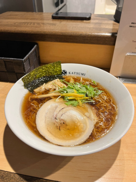 「支那そば並盛り」@支那そば 勝巳の写真