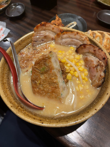 「九州麦味噌　味噌漬け炙りチャーシュー麺+コーン」@蔵出し味噌 麺場 田所商店 桶川店の写真