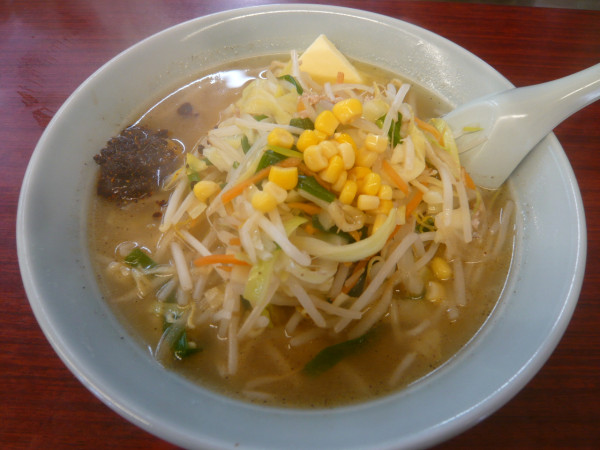 「野菜ラーメン（塩バター）」@満北亭 新青海街道東大和店の写真