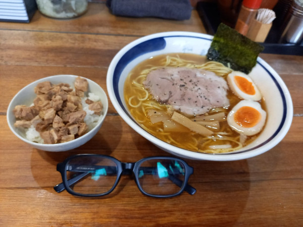 「中華そば(かため)大盛無料・味付き半熟玉子無料・ミニチャーシュー」@和風ラーメン 和鉄の写真