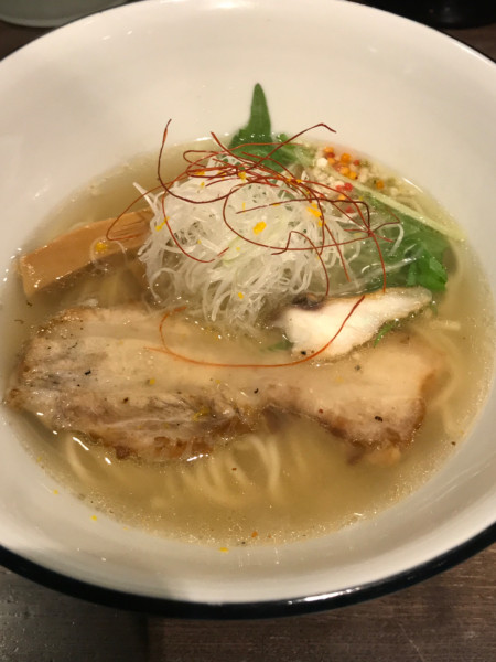 「真鯛 塩らぁ麺」@らぁ麺BAR 錦 iwamotoの写真