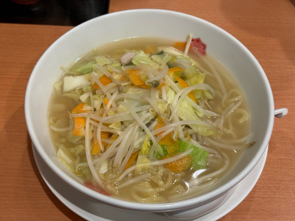 「野菜たっぷりタンメン 大盛　640円」@日高屋 所沢プロペ通店の写真