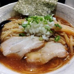 中華そば　中細麺800円　大盛100円