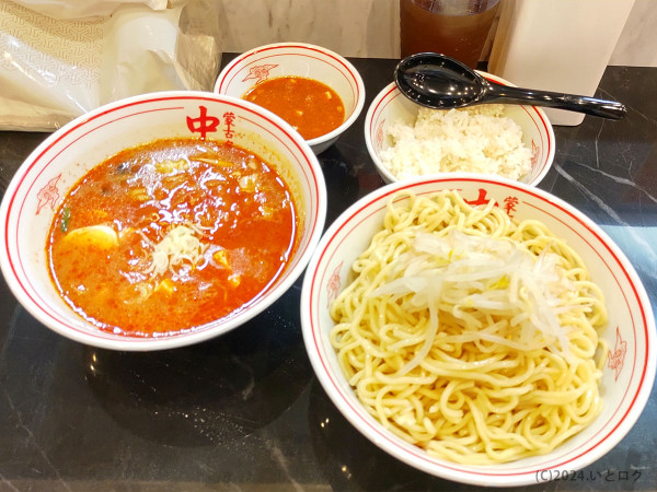 「冷やし五目蒙古タンメン(麺特大+ゆで卵+セット定食)」@蒙古タンメン中本 甲府店の写真