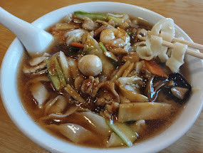 「五目刀削麺(850)」@大連食府 神奈川新町店の写真