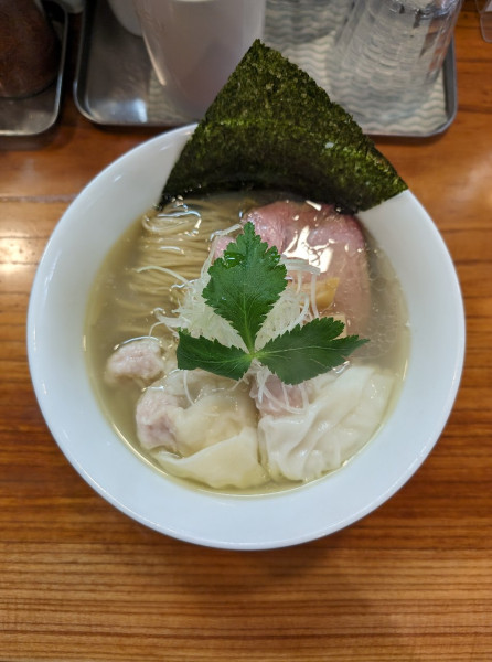 「海老わんたん蛤塩そば」@アメノオトの写真