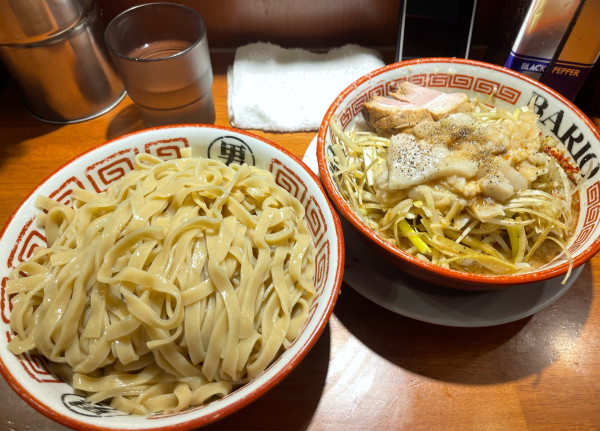 「大盛つけ麺＋ネギ」@らーめん バリ男 豊洲店の写真