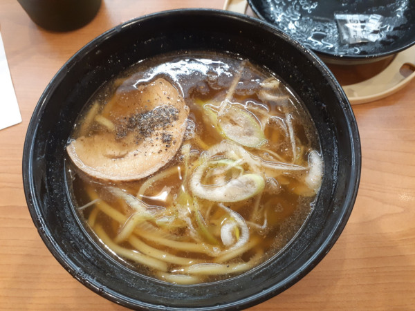 「魚介醤油らーめん」@くら寿司 新百合ヶ丘の写真