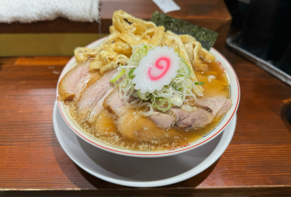 「いりこ（淡口）¥950、豚¥350、きつね¥100」@大井町立食い中華蕎麦 いりこ屋の写真