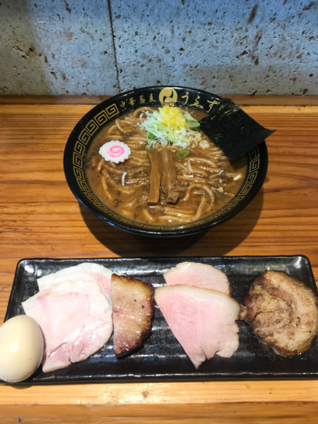 「特製中華そば（並）」@中華蕎麦うゑずの写真