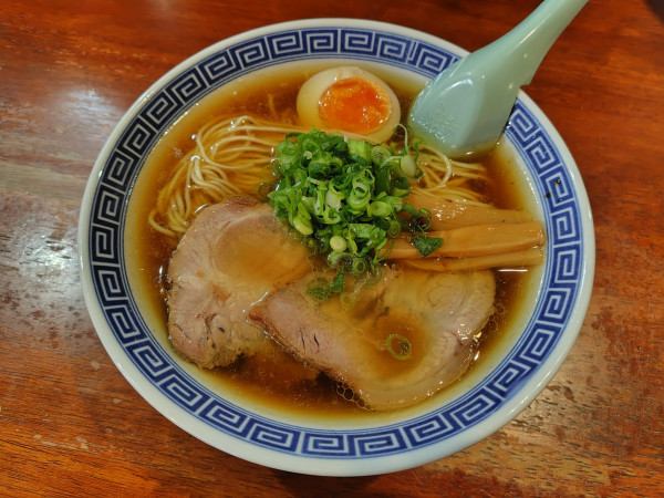 「中華そば850円」@びーとん中華そばの写真