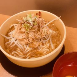 赤みそラーメン 930円 生卵クーポン